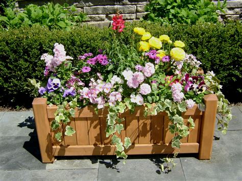 32 Best DIY Pallet and Wood Planter Box Ideas and Designs for 2021