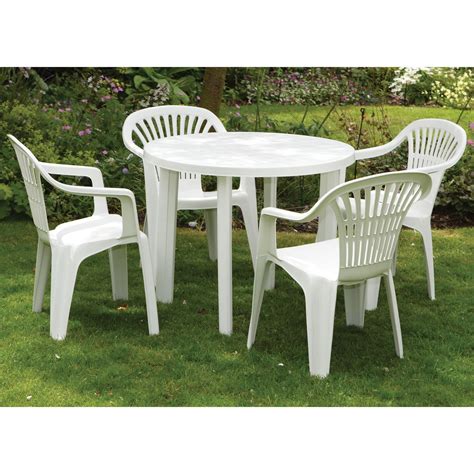 Patio table and 4 Chairs. White Plastic. in Ayr, South Ayrshire Gumtree