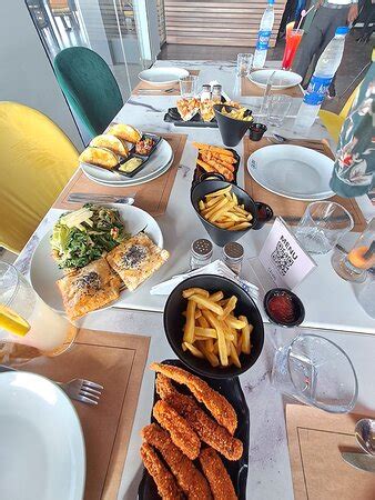 Plates Restaurant Kano