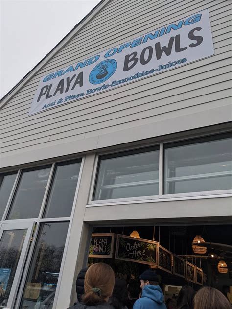 playa bowls newtown pa