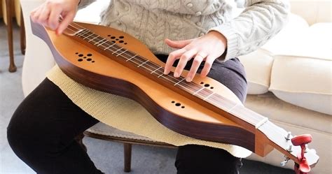 Playing Dulcimer With Guitar