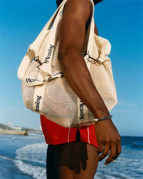pleasing beach bag