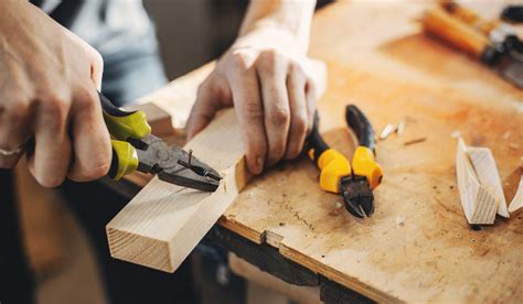 Plier Nom Definition