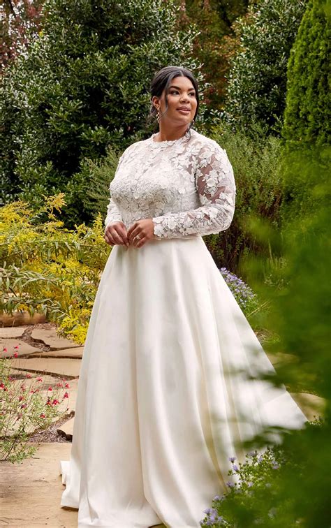 Plus Size Wedding Dresses Turtle Neck