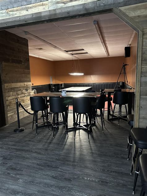 Pockets Billiards Lounge