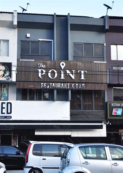 Point Restaurant & Bar