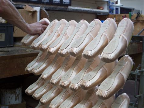 Pointe Shoe Maker