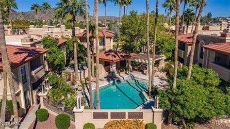 Pointe Tapatio Condos