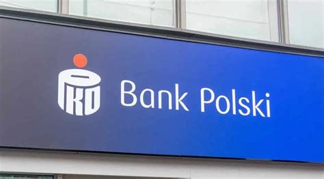 poland swift country code