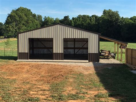 This is a 20’x26′ doublewide modular barn with (2) 8′ leantos in the high country style
