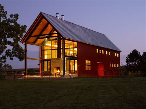 pole barn home vs traditional home