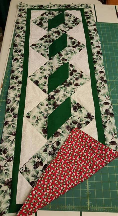 Pole Twist Table Runner Pattern