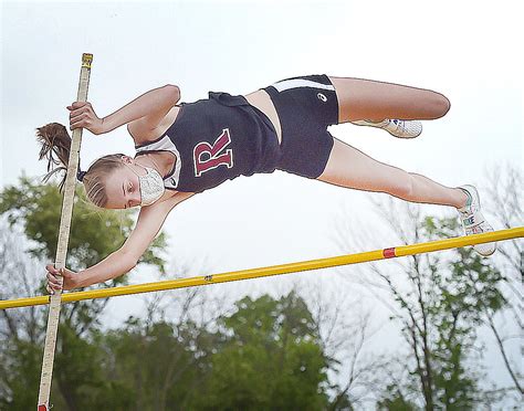 pole vault training near me coaches