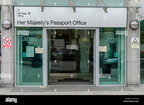 polish passport office london