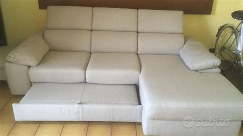Poltrone E Sofa Vecchio Divano