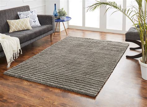 home.furnitureanddecorny.com:polyester throw rugs