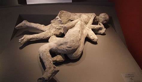 Pompeii Bodies Man Dead Cast Of A Body In Scruff