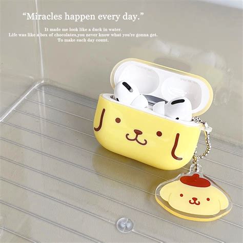 pompompurin airpods case