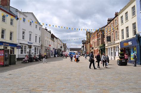 Pontefract Town Centre Postcode