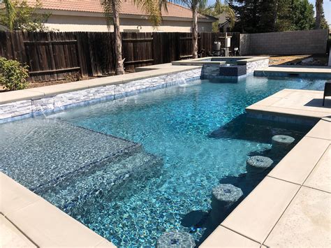 pool builders bakersfield ca