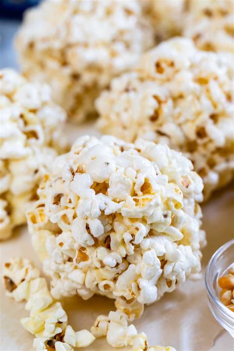 Popcorn Balls Using Marshmallows