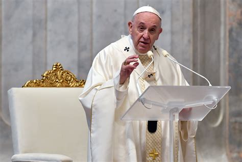 pope francis holy thursday homily