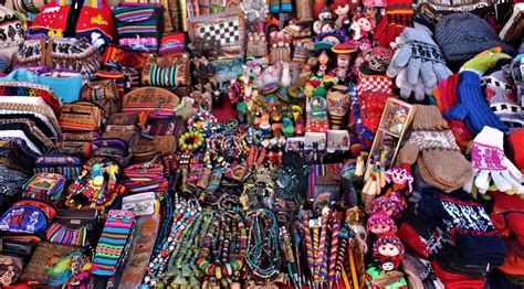 popular markets in peru