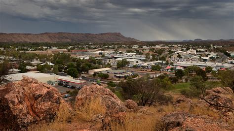 population of alice springs 2022