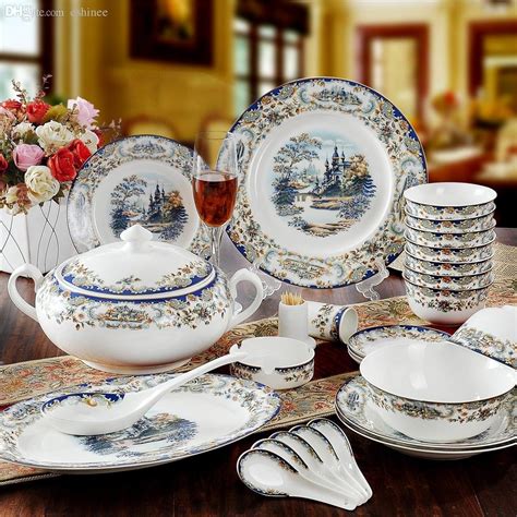 Porcelain Dinnerware With