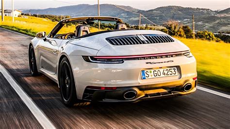 Listino Porsche 911 Cabriolet prezzo scheda tecnica consumi foto