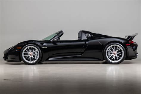 Ilyen sem történik mindennap eladó egy Porsche 918 Spyder! Roadster