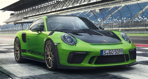 Ha valaki pályán akar kocsikázni, egy ilyen Porsche 911 GT3 RS a