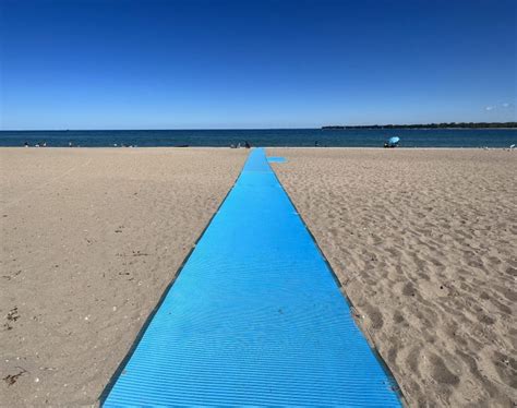 port huron lighthouse beach