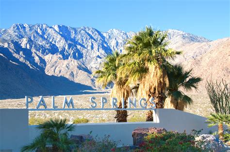 8 Best Stops on the Los Angeles to Palm Springs Drive Road is Calling