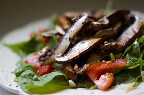 portobello mushroom salad balsamic