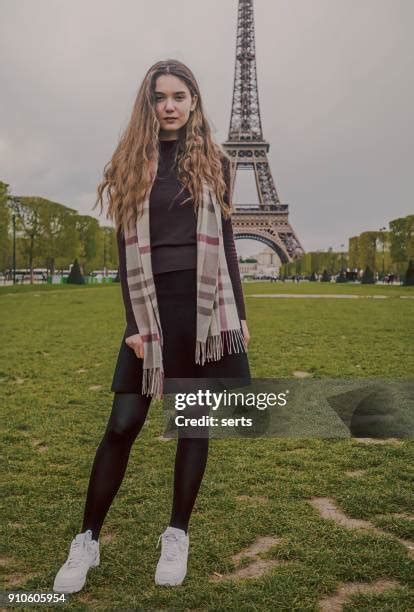 posing Eiffel Tower