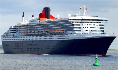 position of queen mary 2 cruise ship