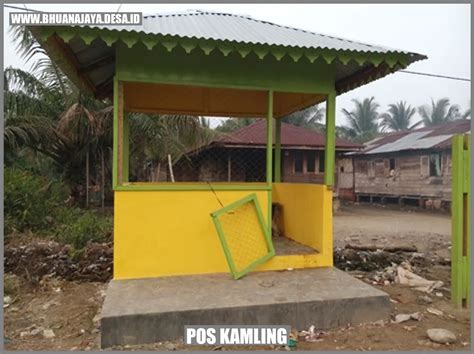 Kabidkum Polda Kalbar mengecek Pos kamling di sei Duri dan memberikan