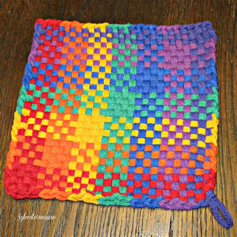 Pot Holder Patterns Using Loops
