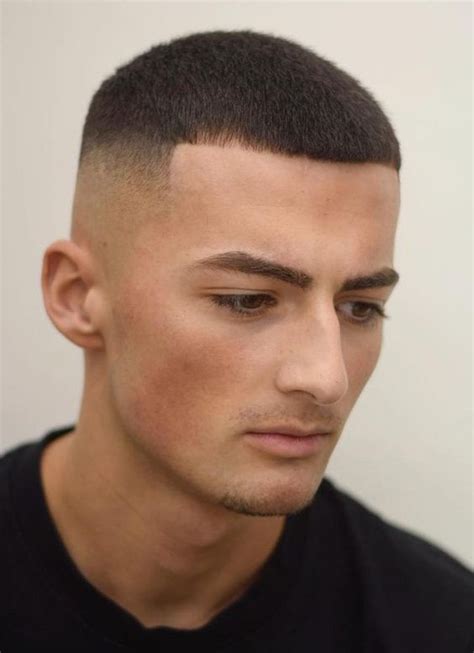 Gambar Potongan Rambut Pria Dari Belakang 7 Gaya Rambut Pria Pendek Samping Yang Pernah
