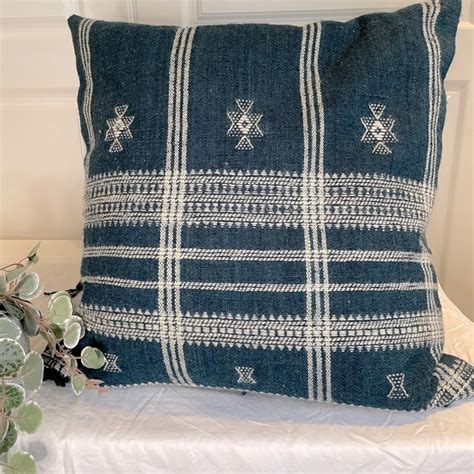 Pottery Barn Throw Pillows Navy