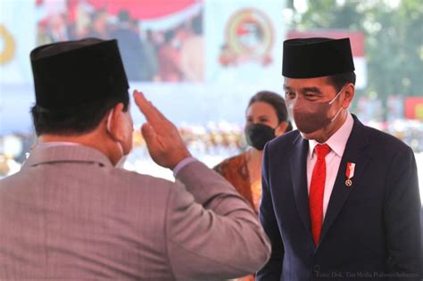 prabowo hormat ke jokowi