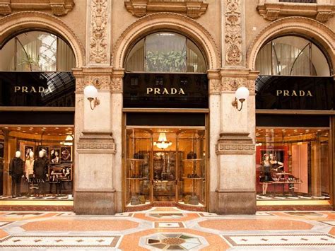 prada store in milan