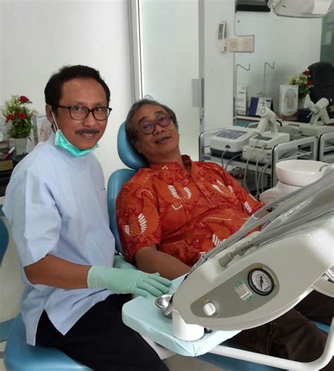 Dokter gigi di Padang