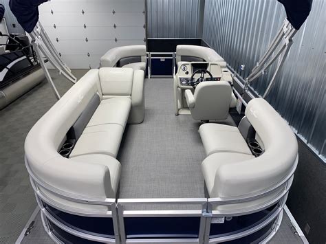 Unleash Excitement: Discover the Premier Boating Experience You've Been Craving