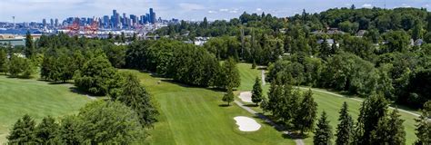 Top Premier Golf Spots in Seattle Revealed!