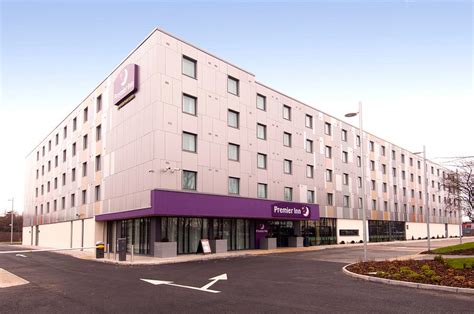 premier inn heathrow airport