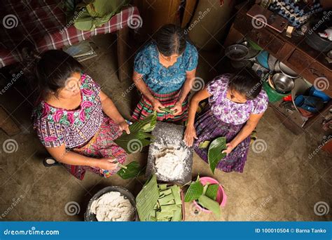 preparing Mayan food