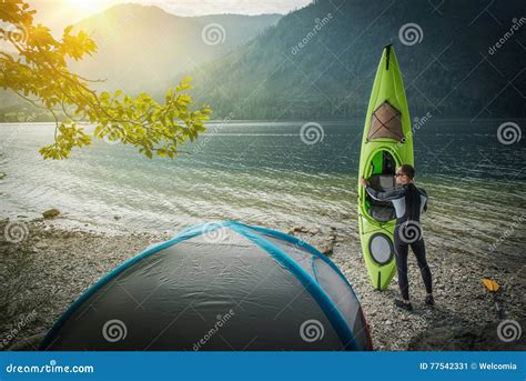 preparing for kayaking tour
