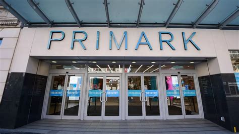 primark opening times bank holiday